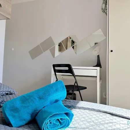 Munch -10 Minutes To Old Town & Sea Homestay